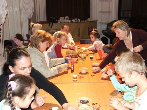 Újra indul a játszóház-sorozat a Békés Megyei Napsugár Bábszínházban, 2010. január 30-án Újra indul a játszóház-sorozat a Békés Megyei Napsugár Bábszínházban, 2010. január 30-án