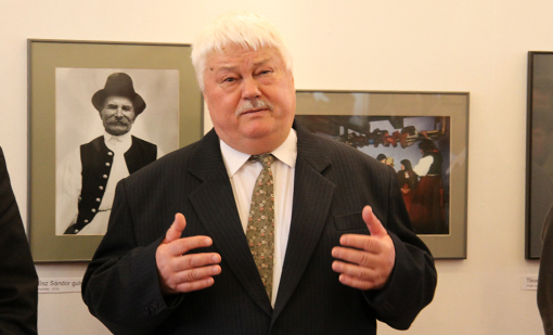 Kunkovács László fotóművész és néprajzkutató Kunkovács László fotóművész és néprajzkutató