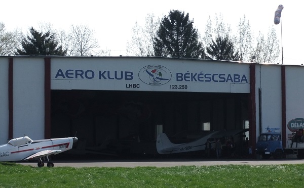 A felújítás után a békéscsabai önkormányzat támogatja a repteret