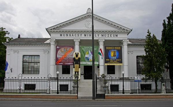 Megkezdődött a Munkácsy Mihály Múzeum átalakítása