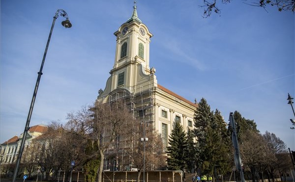 Tavaszra készen lesz a békéscsabai evangélikus nagytemplom