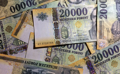 Az online bankolás elterjedésével a gyors személyi kölcsön is pár kattintással igényelhető