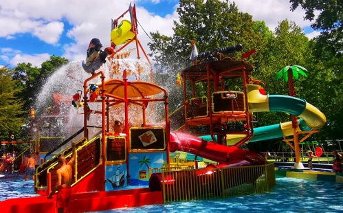 Gyulai Várfürdő - Már vízicsatázhatnak a lurkók az új gyerekparadicsomban