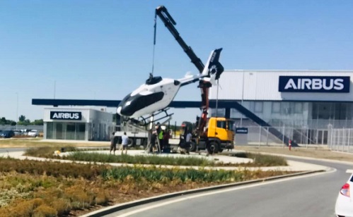 Helikopter jelzi az utat – hamarosan nyit a gyulai Airbus-gyár
